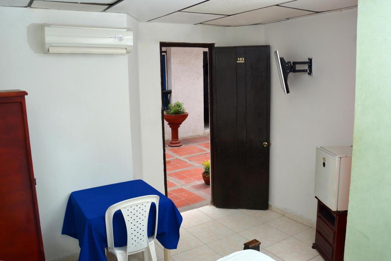 Hotel Andalucia Inn Santa Marta  Luaran gambar