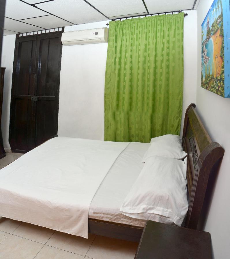 Hotel Andalucia Inn Santa Marta  Luaran gambar